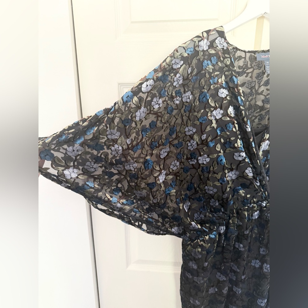 ModCloth Black Floral Velvet Burnout Kimono-Style Dress XL - Picture 5 of 9